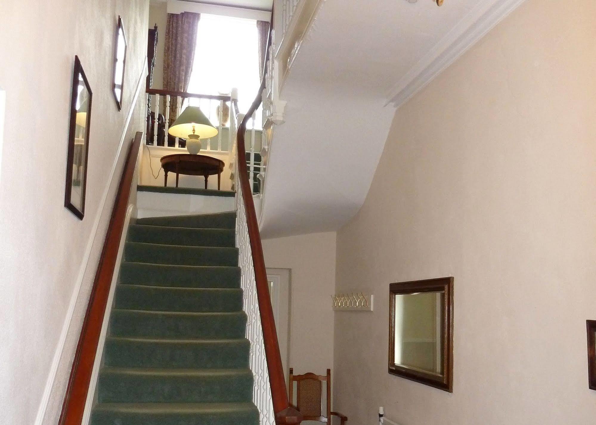Oakhill Hotel Матлок Екстериор снимка